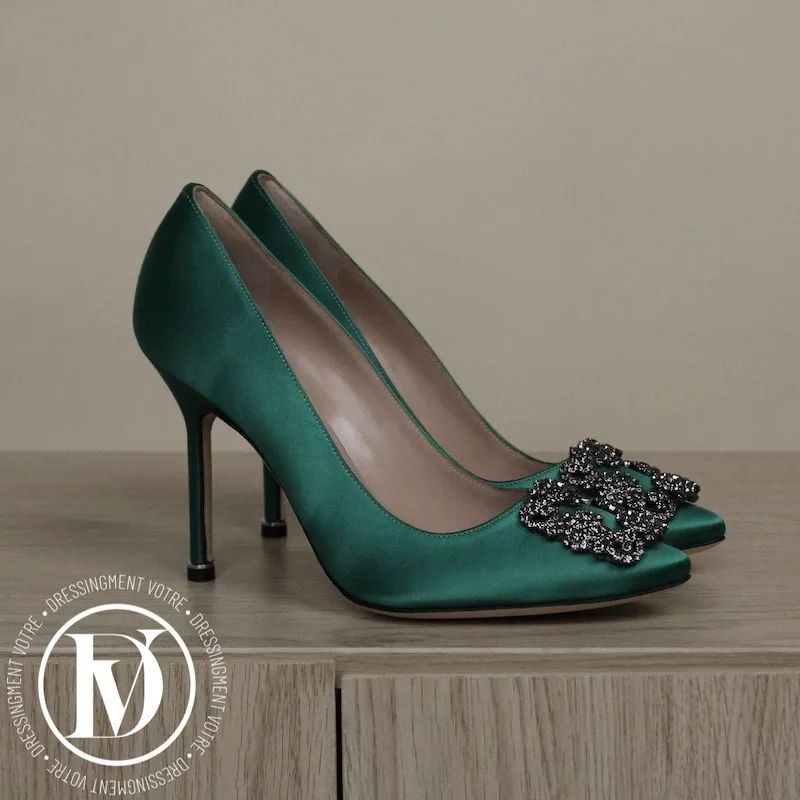 Escarpins Hangisi en satin vert p.37 – Manolo Blahnik