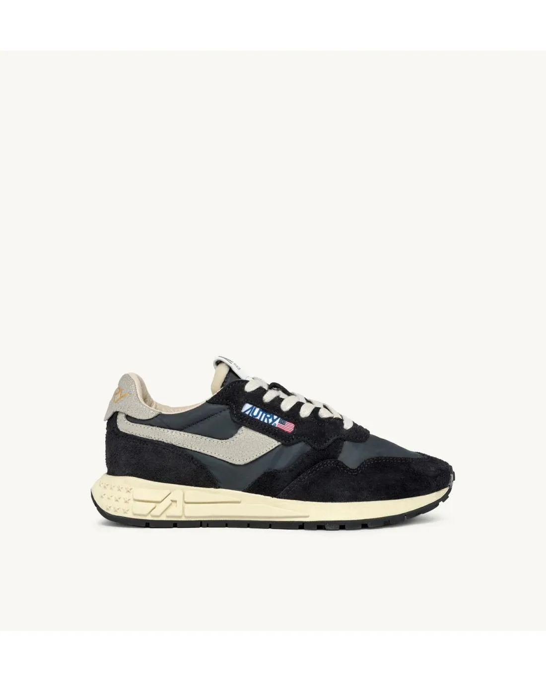 SNEAKERS REELWIND LOW MAN NYLON SUEDE BLACK - Autry  | Chez Maman Rouen